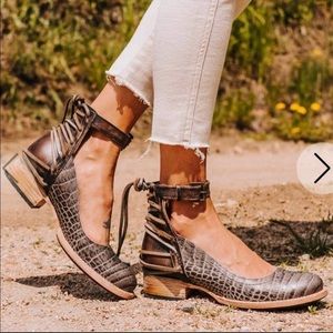 Freebird by Steven Marlon Stone Croco Boots Size 8 NIB